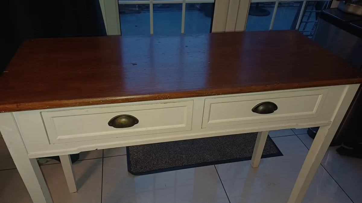 End table - Image 3