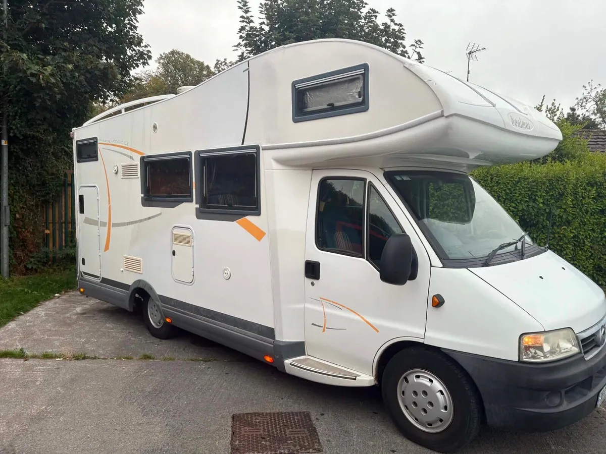 2006 Benimar euro 7000DB 7 berth 2 travel seats - Image 3
