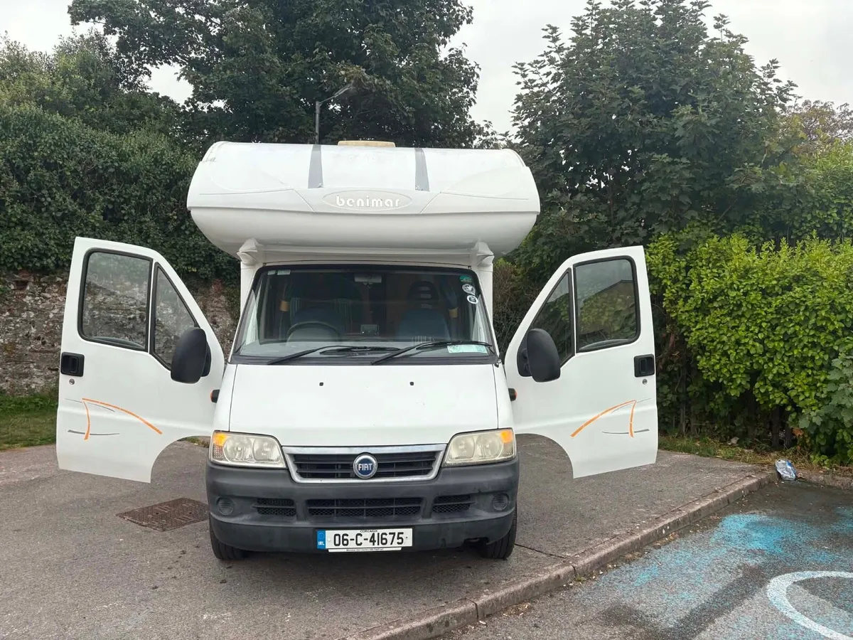 2006 Benimar euro 7000DB 7 berth 2 travel seats - Image 1