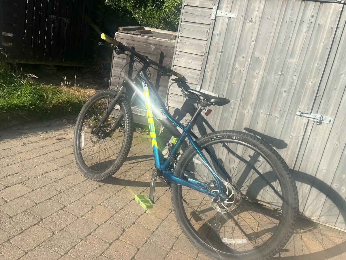 Bike: Trek marlin 5 - Image 2