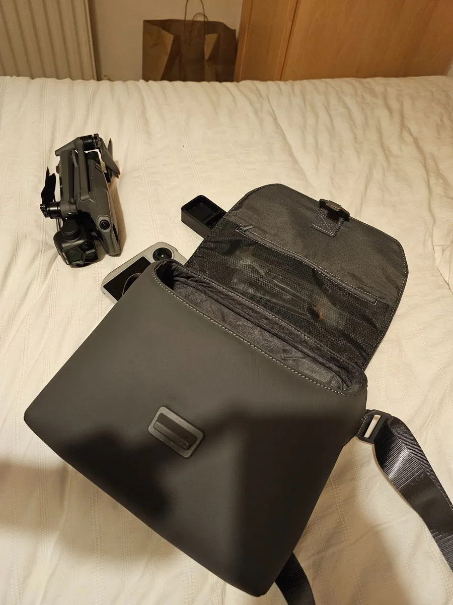 Selling my dji mavic 3 pro - Image 3