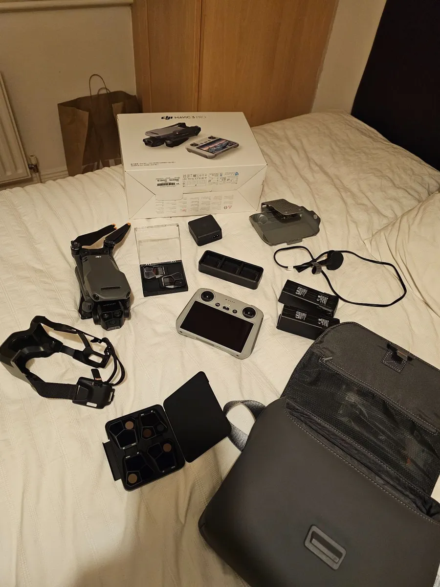 Selling my dji mavic 3 pro - Image 4