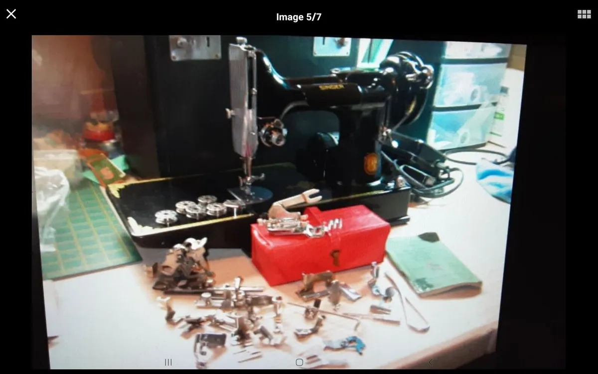 SINGER 221K SEWING MACHINE - Image 3