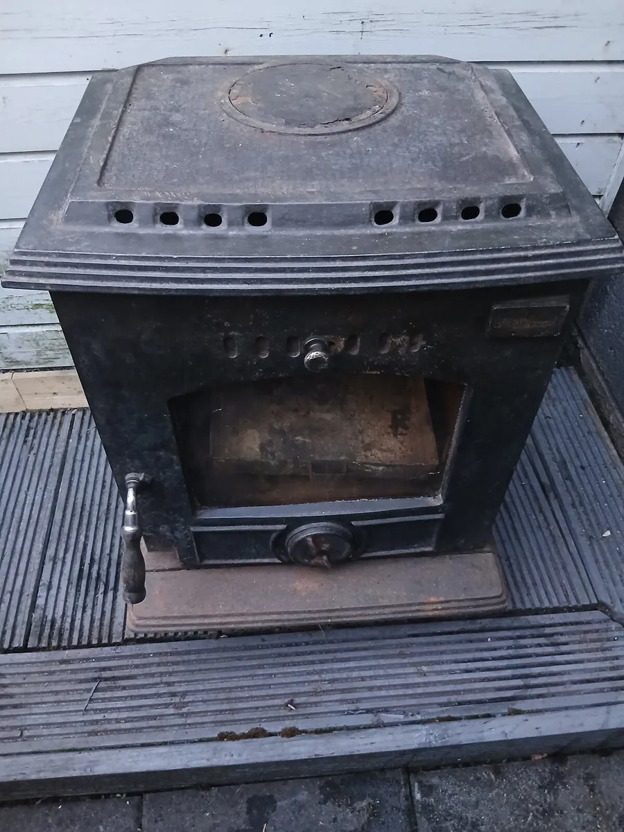 Stove - Image 1