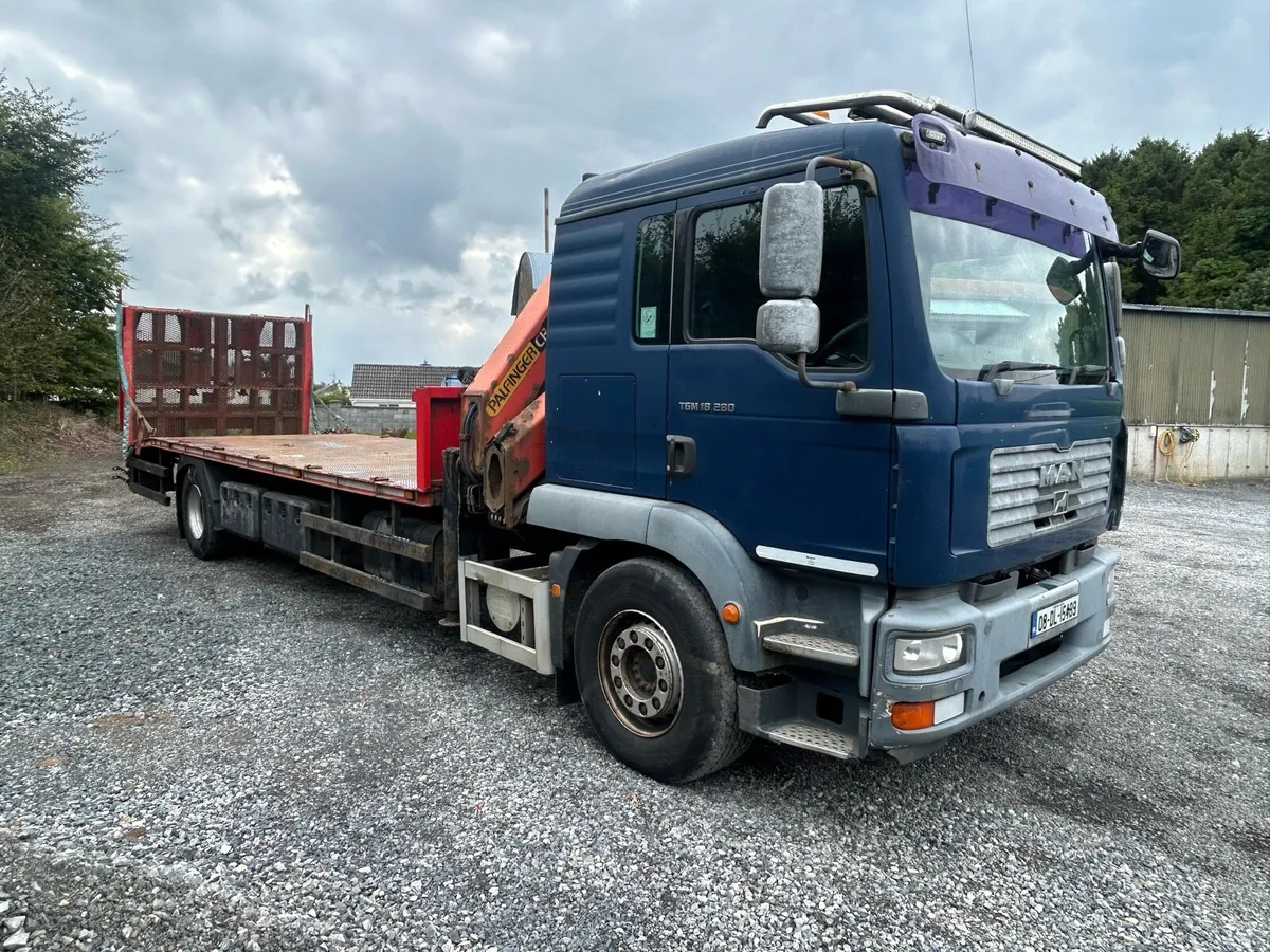 Man 18T beavertail crane - Image 3
