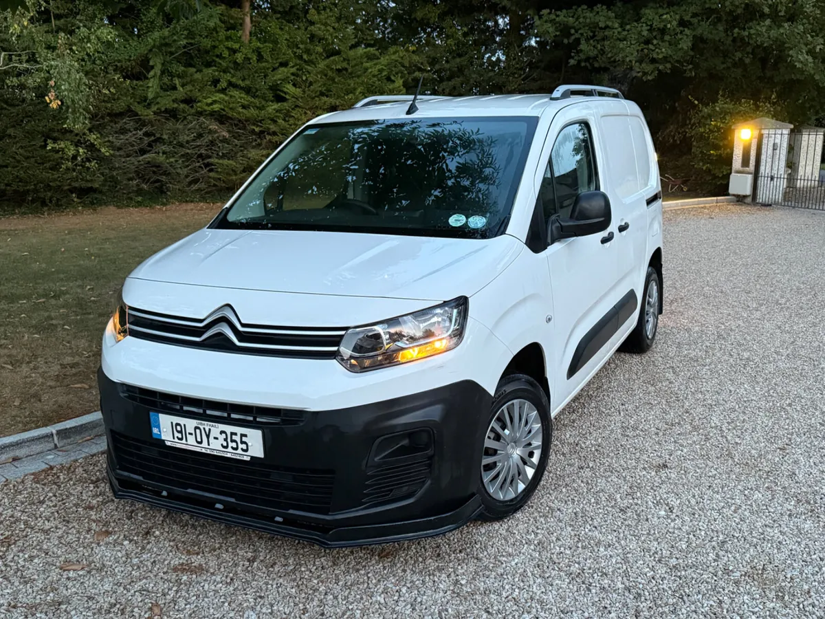 Citroen Berlingo 1.6 LX BLUE HDI  •  TAX  & TEST • - Image 3