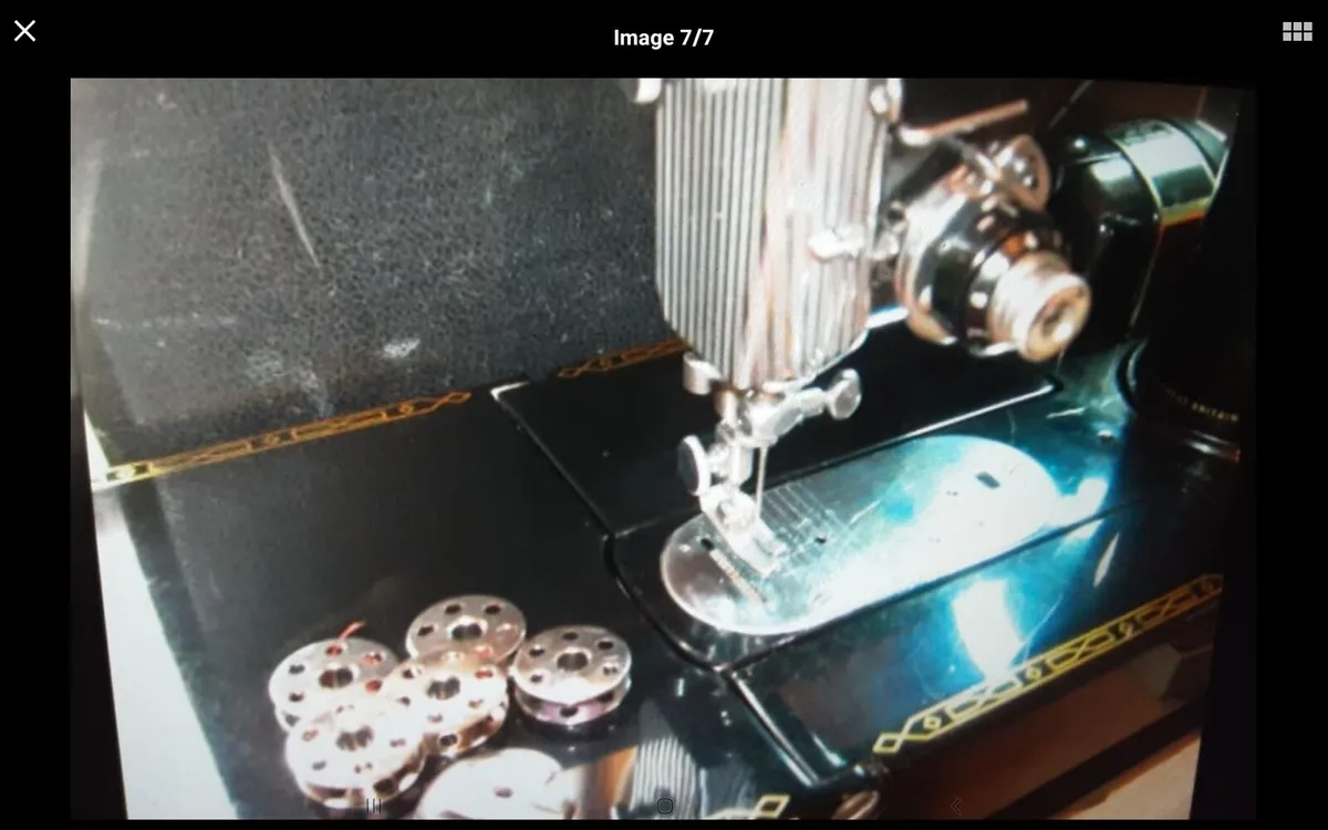 SINGER 222K SEWING MACHINE - Image 2