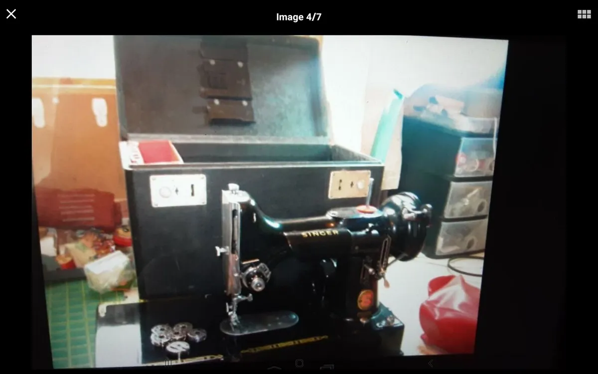 SINGER 222K SEWING MACHINE - Image 4