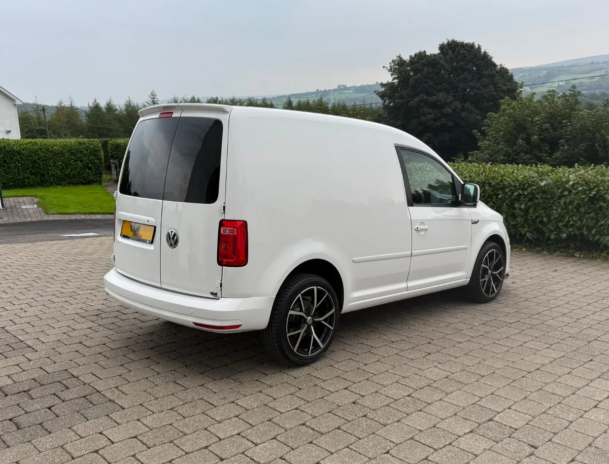2018 Volkswagen Caddy 2.0 tdi Startline - Image 4