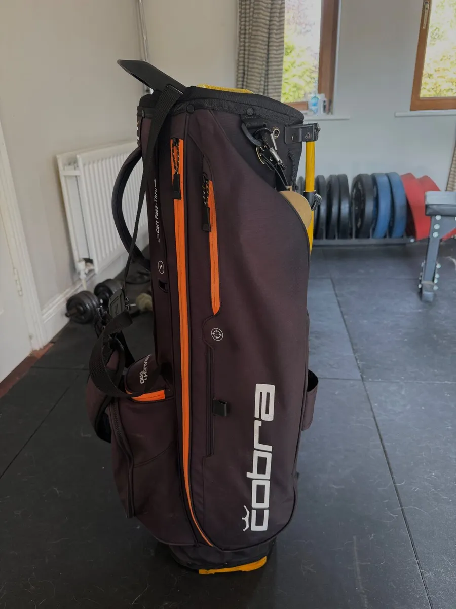 Cobra ultralight stand golf bag - Image 2