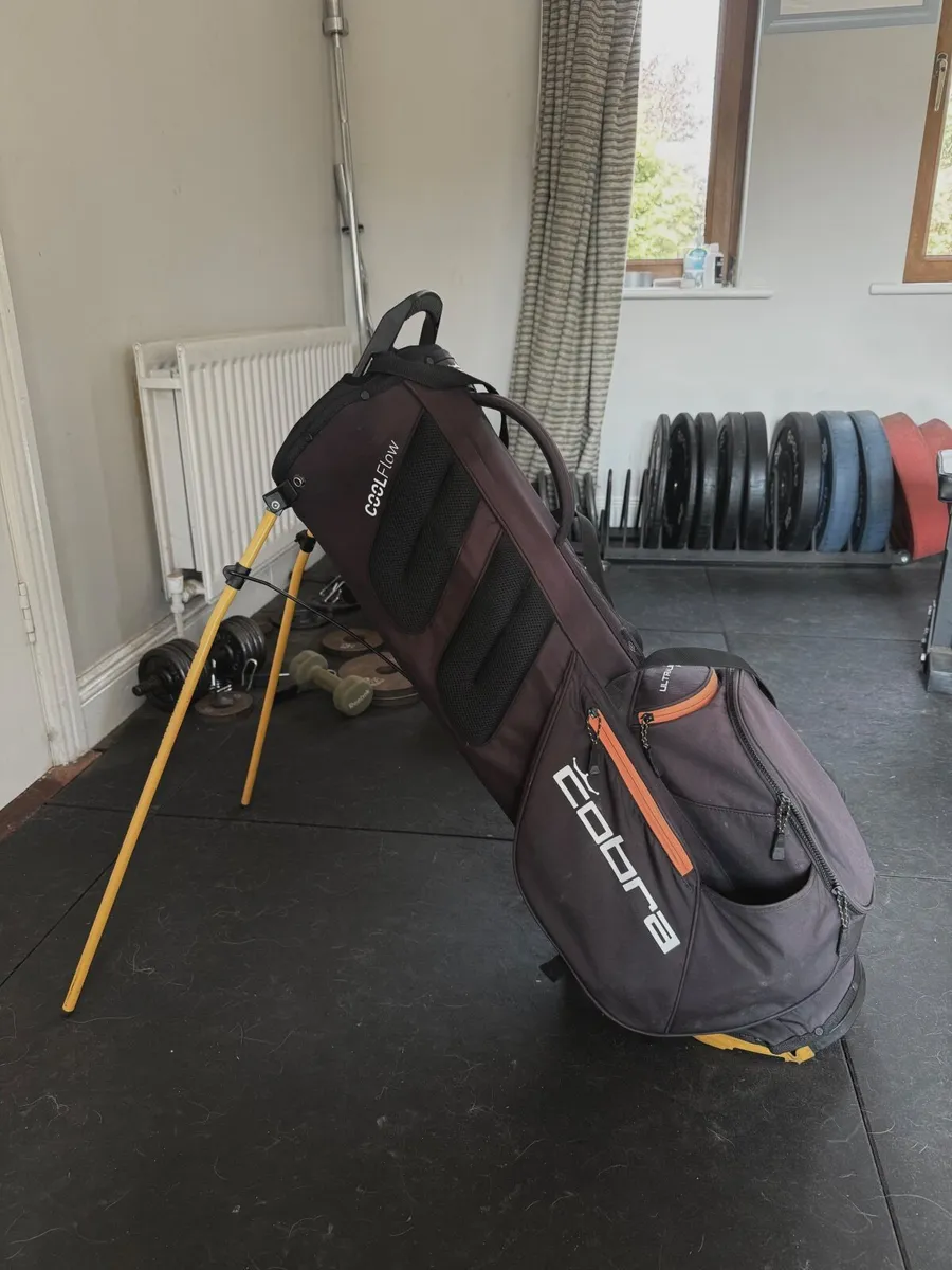Cobra ultralight stand golf bag - Image 1