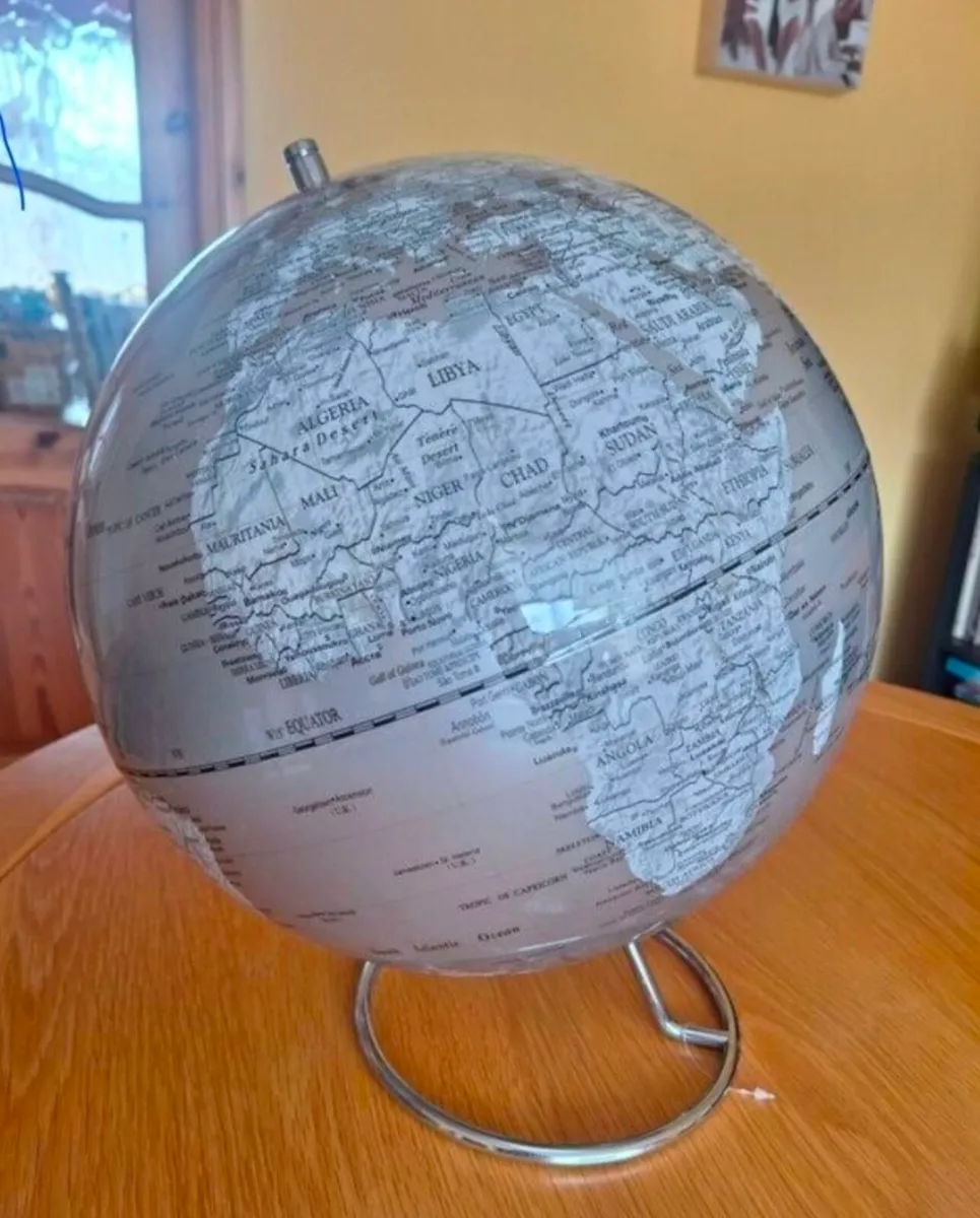 World Globe - Image 3
