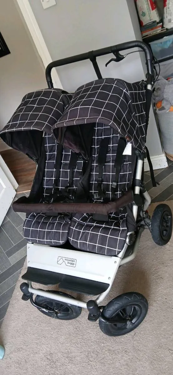 Mountain Buggy Duet with accessories - Image 2