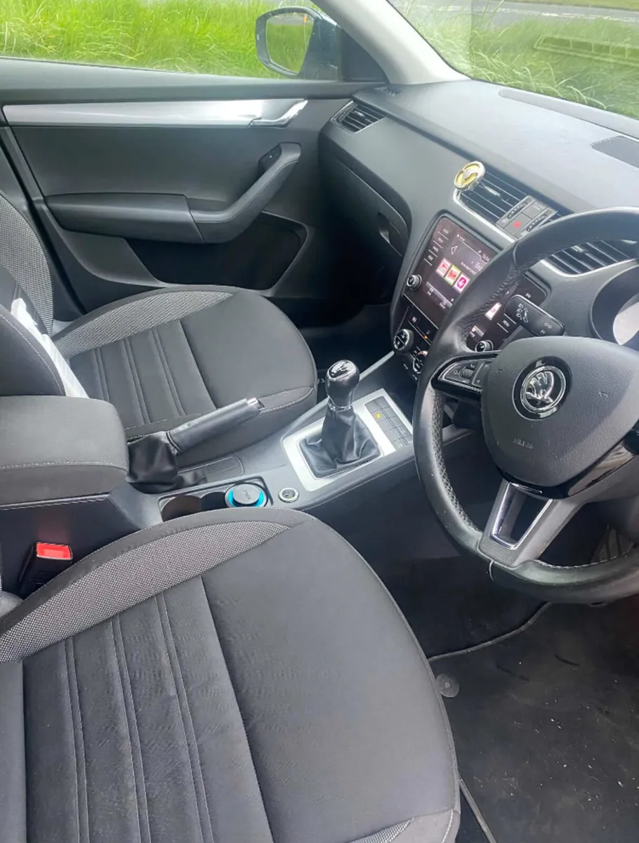 172 skoda Octavia 1.6 - Image 3
