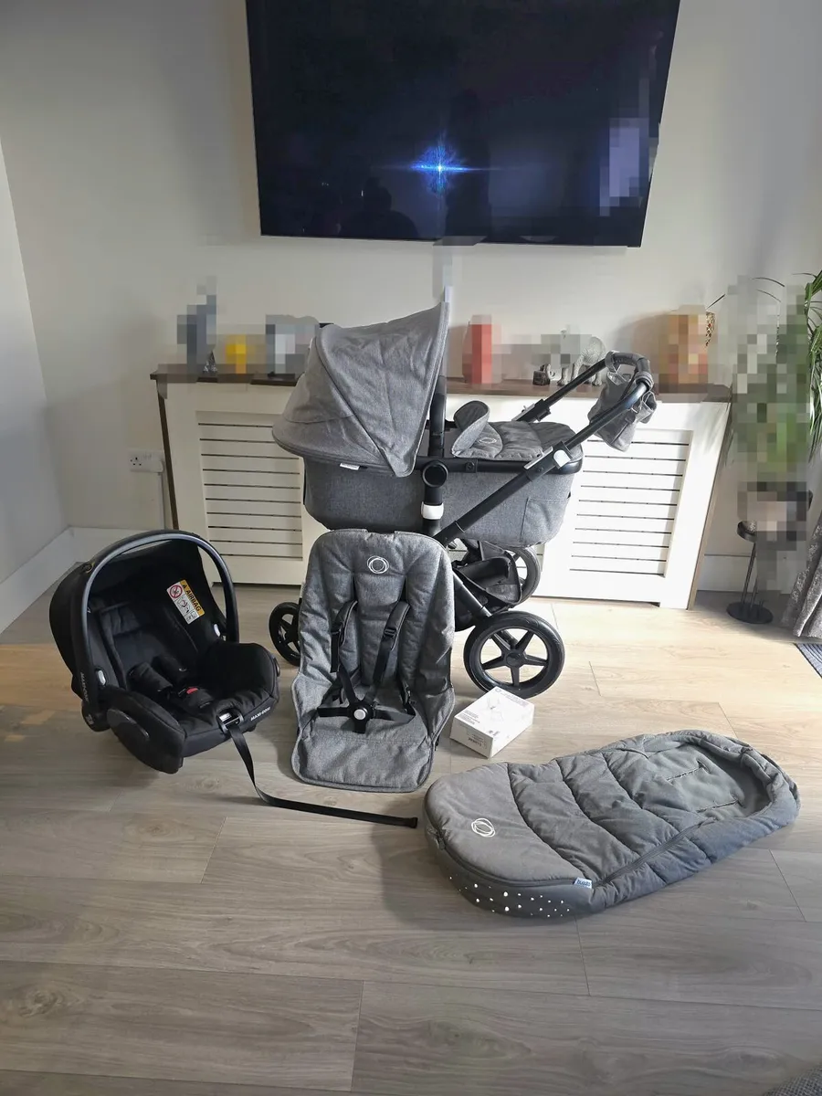 Bugaboo Fox with car seat immaculate condition - Image 1