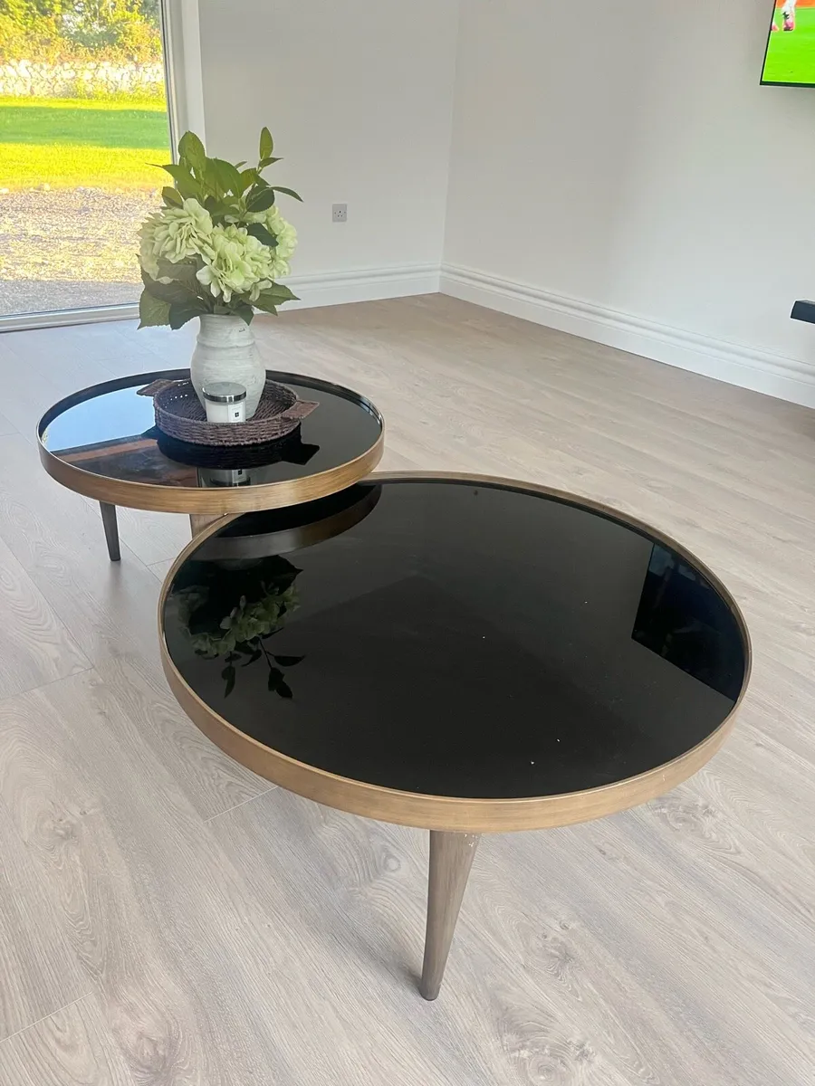 Mindy Brownes coffee tables