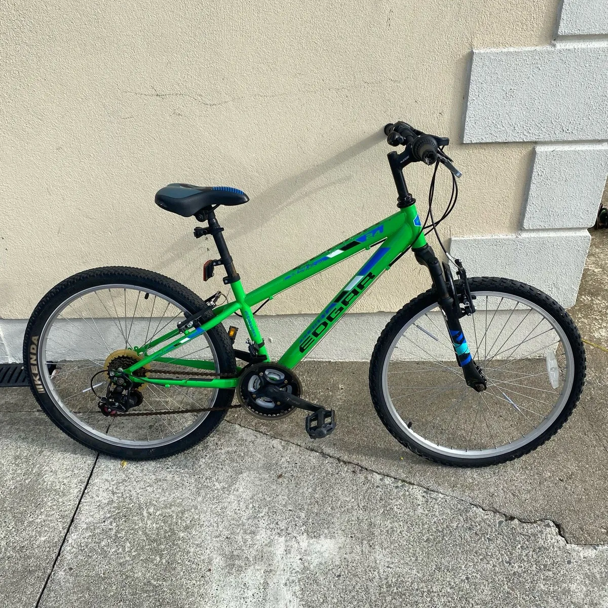 Boys Kids Edgar 24 Inch Green Mountain Bike - Image 4
