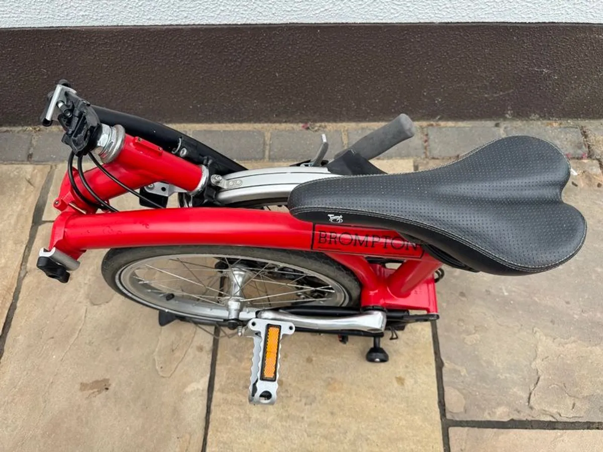 Brompton S2L folding bike in excellent condition - Image 3