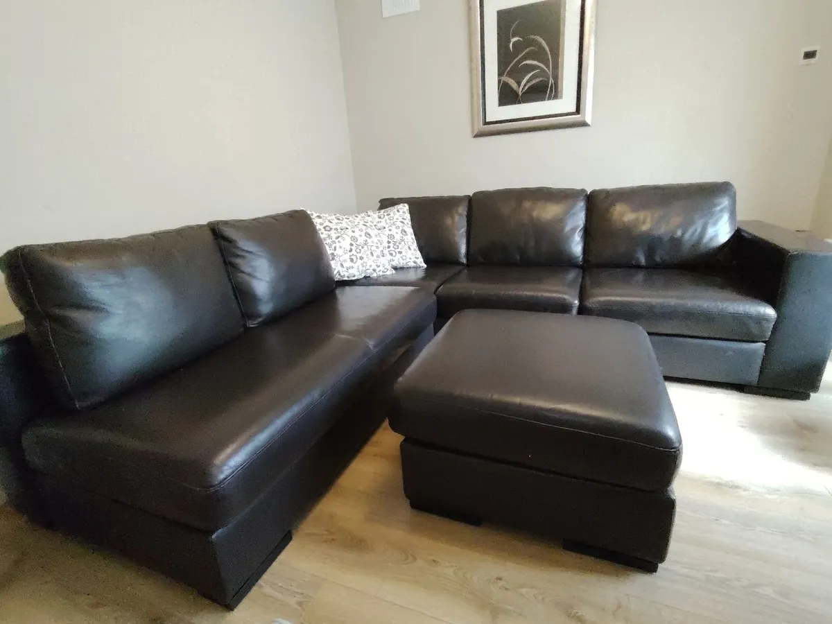 Couch - Image 1
