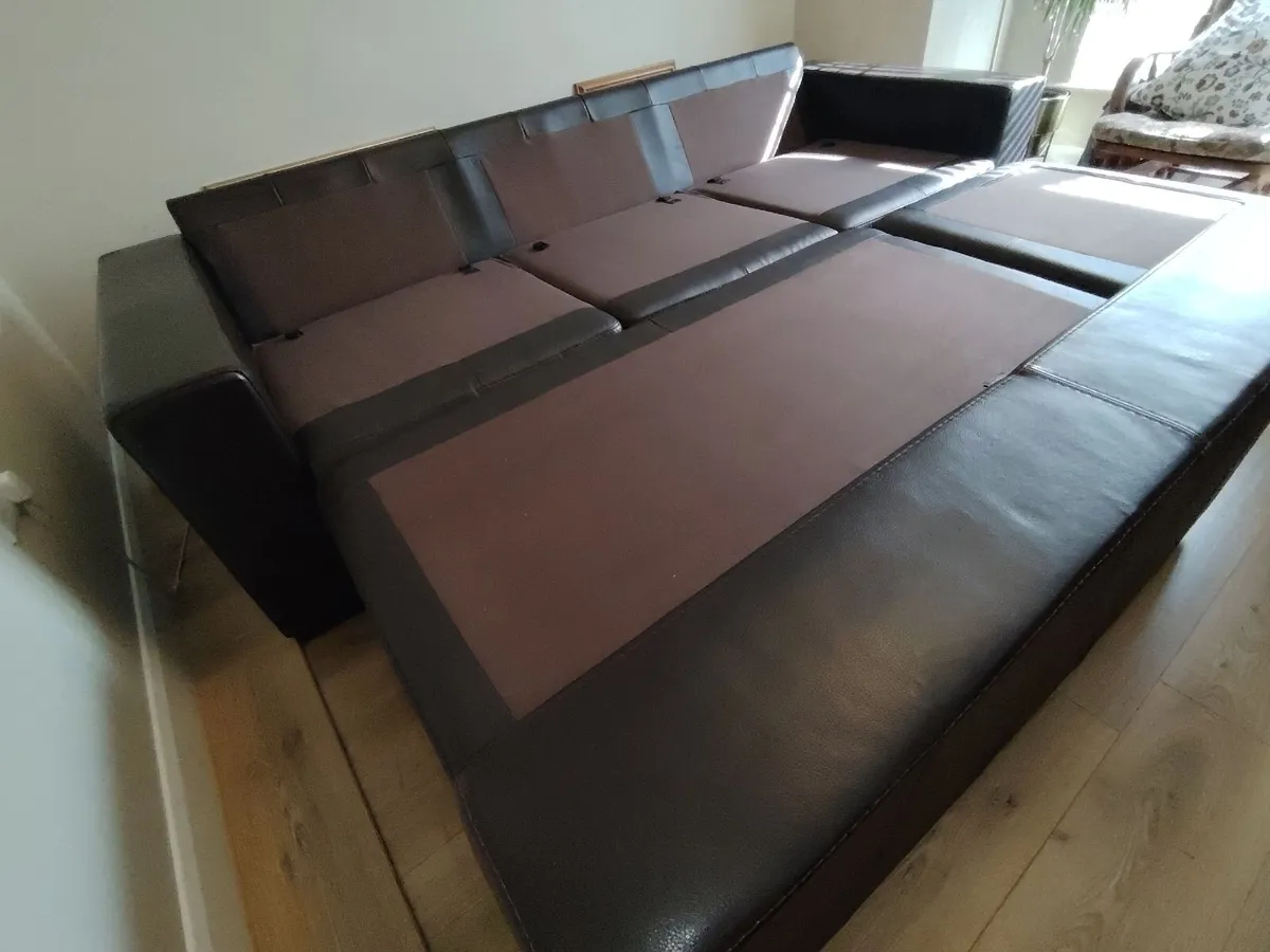 Couch - Image 3