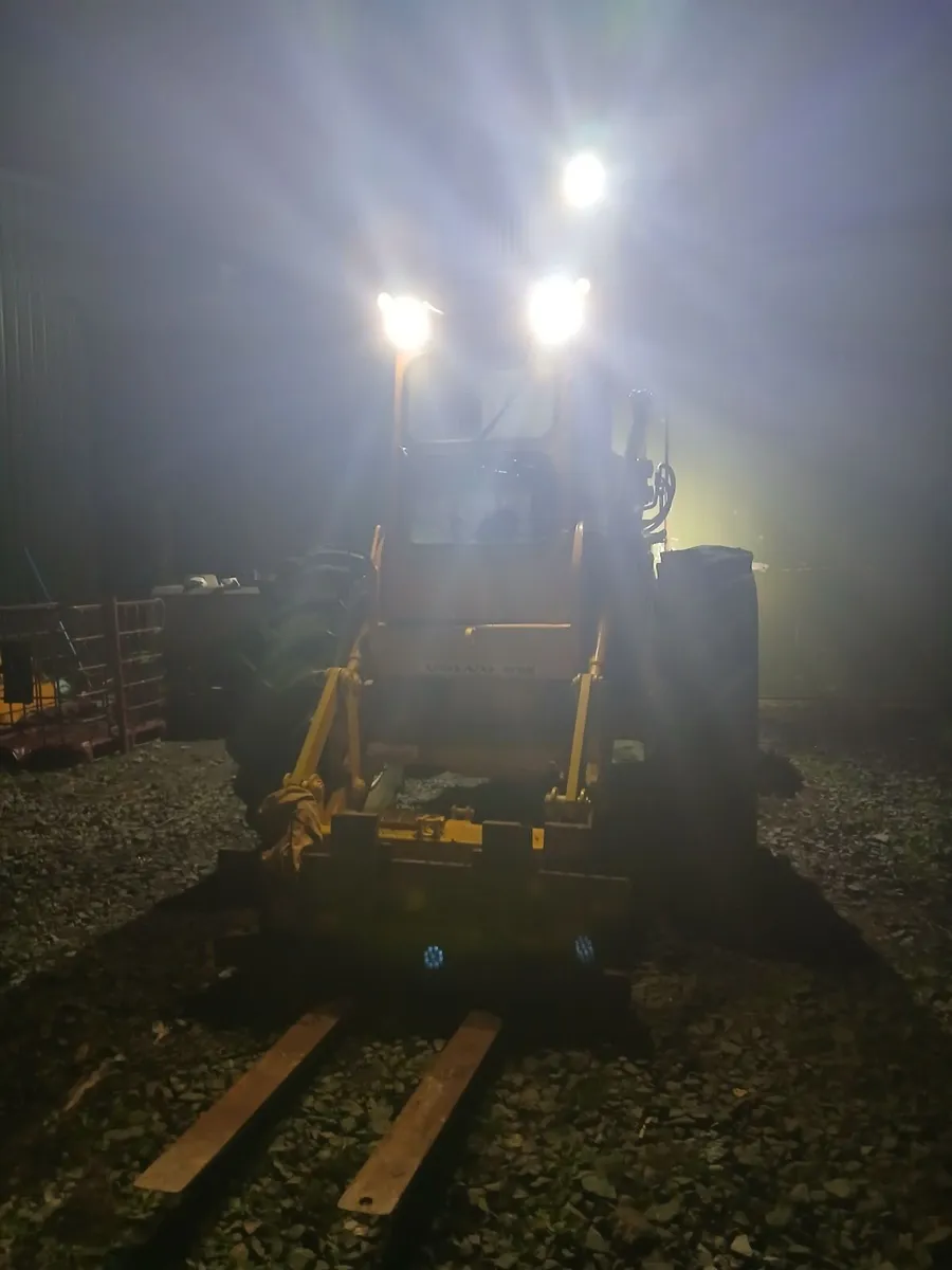 volvo bm loading shovel LM84O - Image 1