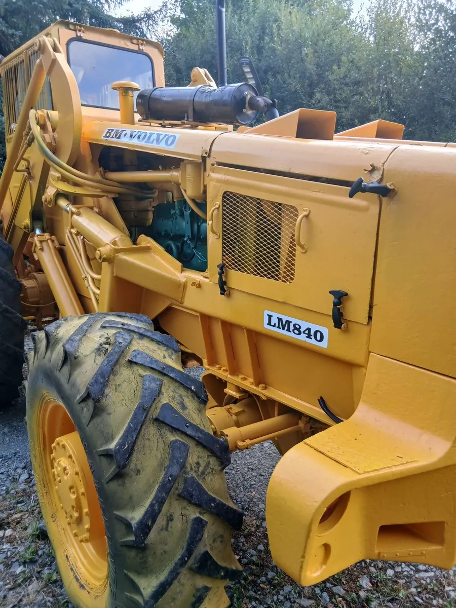 volvo bm loading shovel LM84O - Image 2