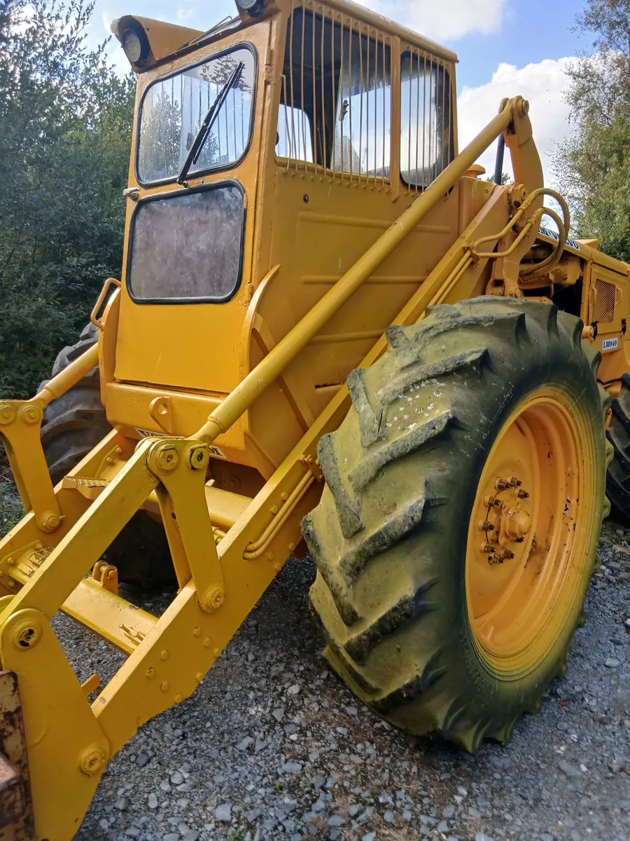 volvo bm loading shovel LM84O - Image 3