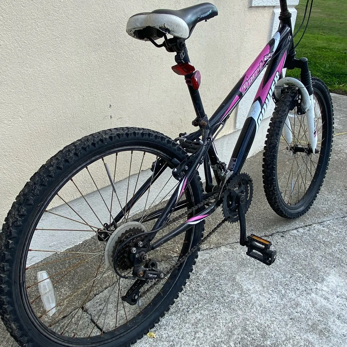 Girls 24 inch Kids Mountain Bike - Image 4