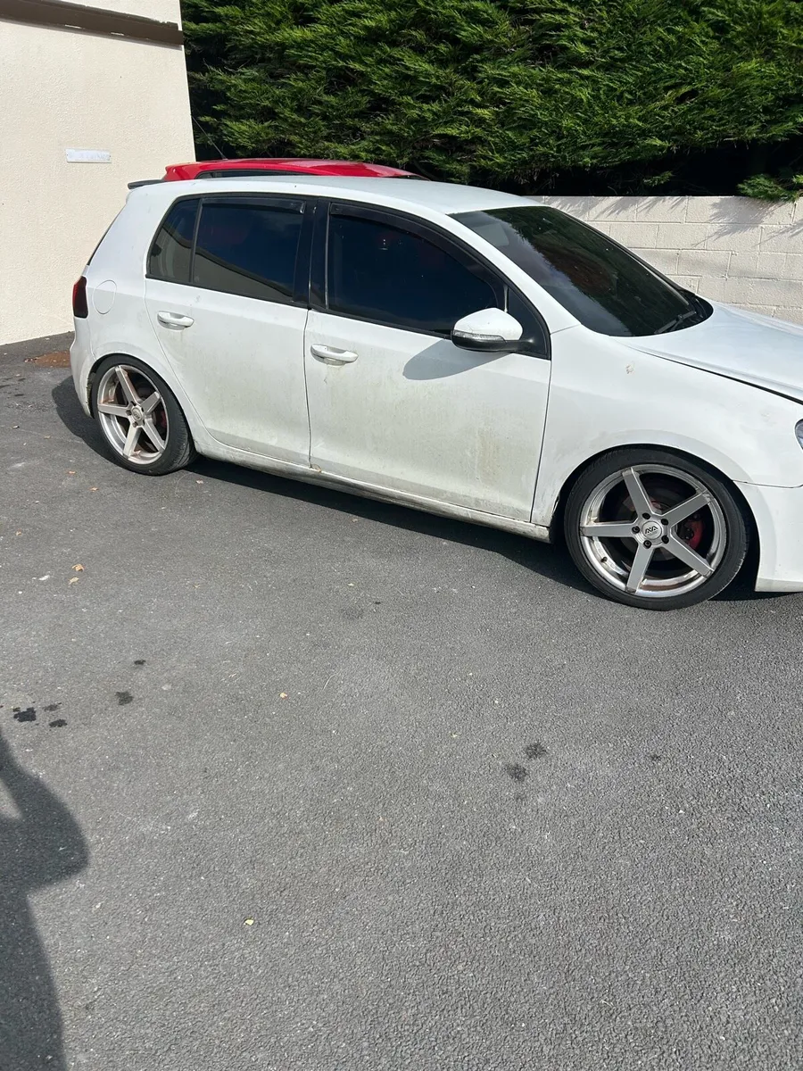 Vw golf - Image 1