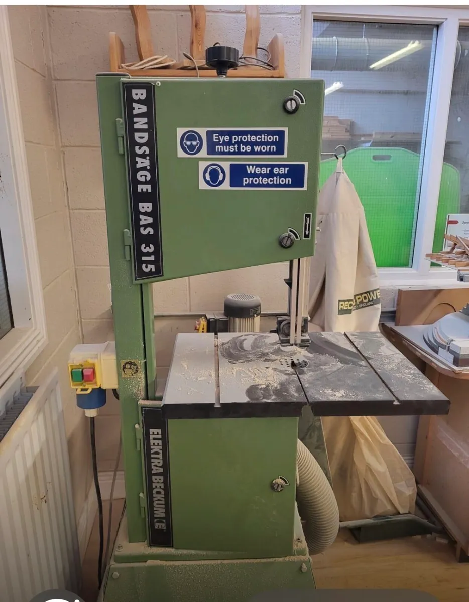 Ex school bandsaws single phase - Image 1