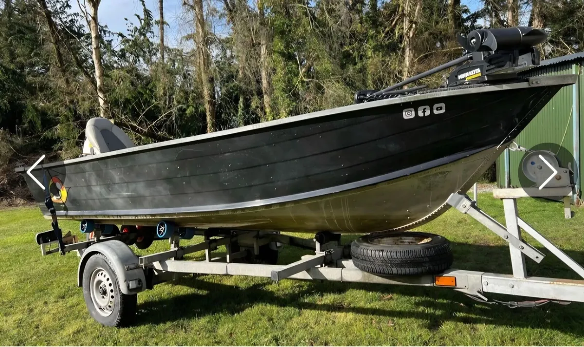 Fishing boat - Image 1