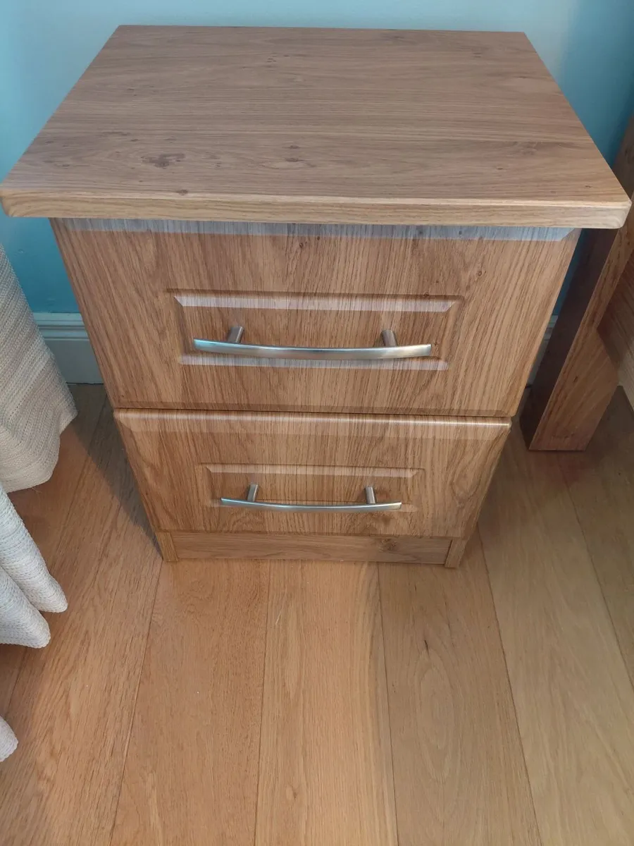 Bed and locker - Image 4