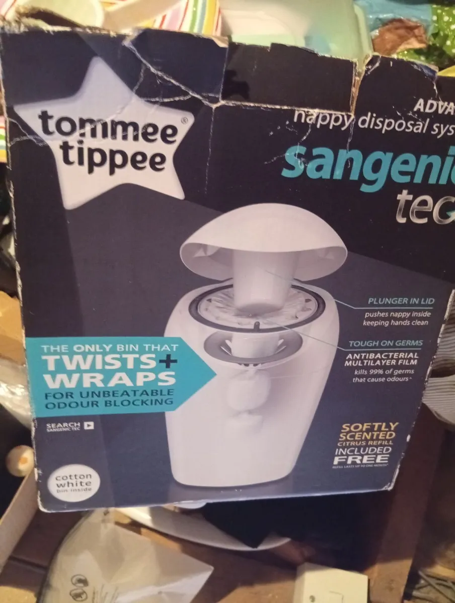 Tommee Tippee sangenic nappy bin - Image 1
