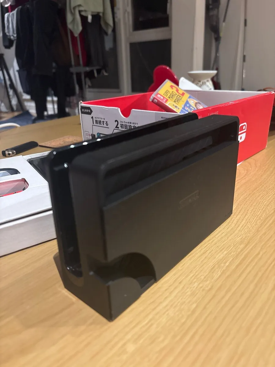 Nintendo Switch OLED - Image 3