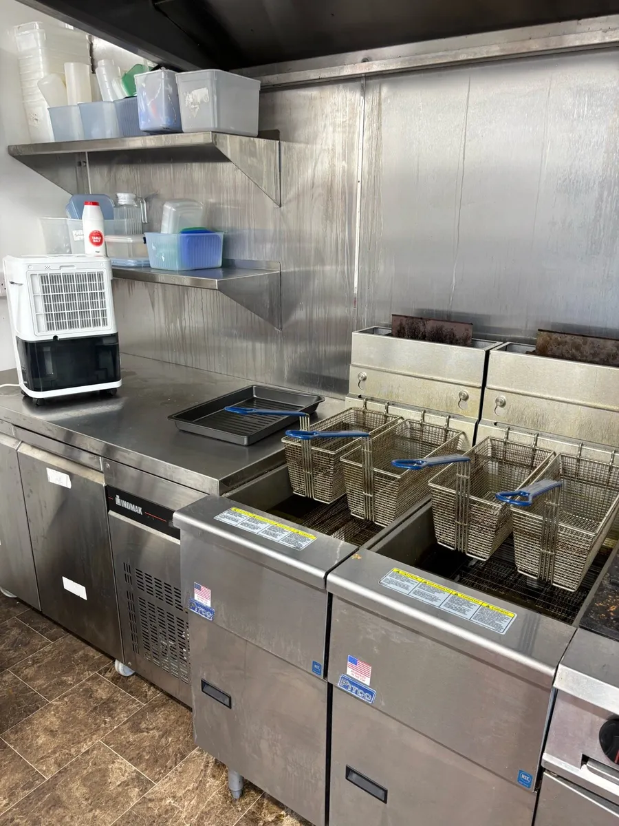 Catering equipment - Image 4