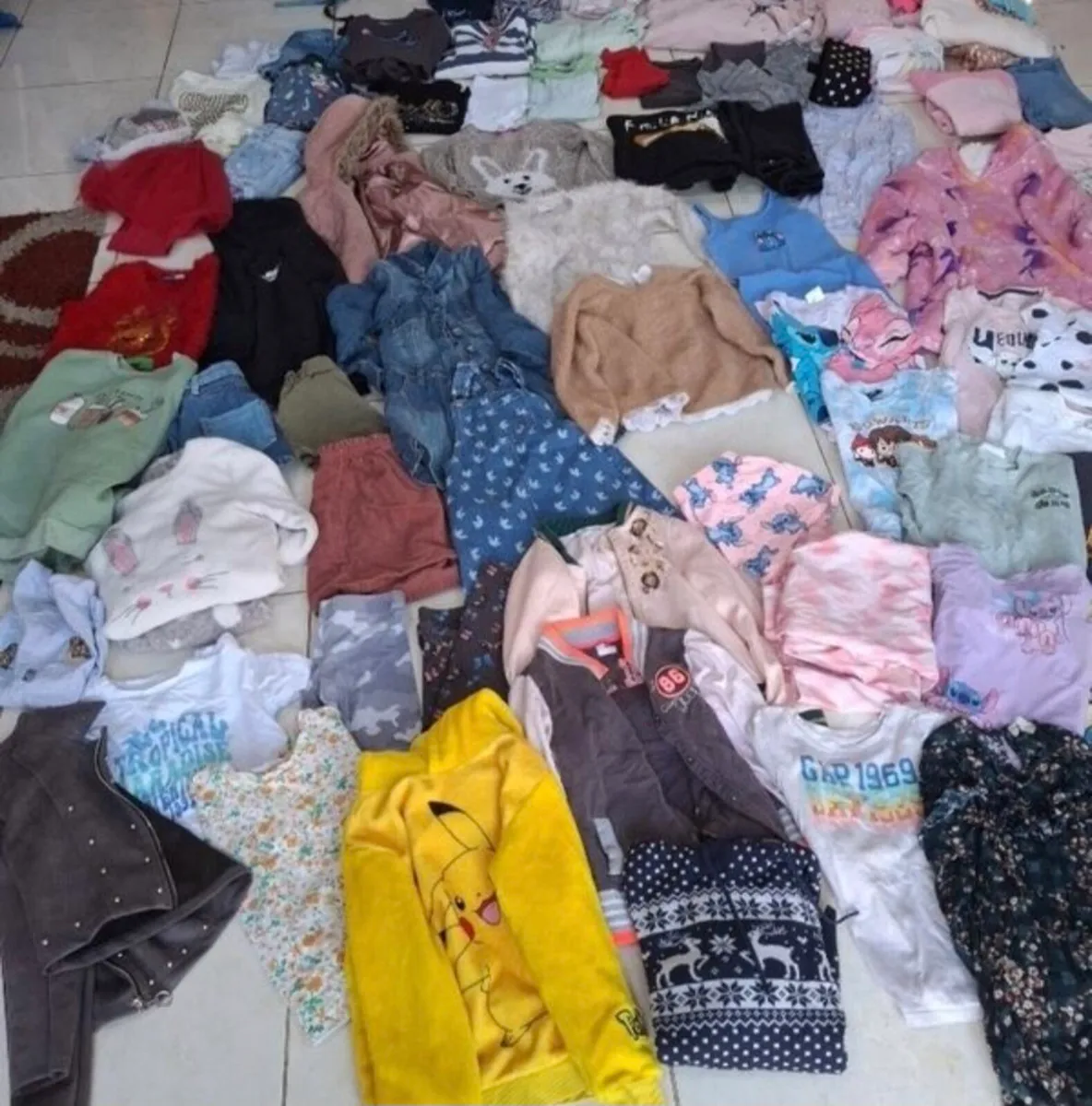 Girls clothes bundle age 6-7 - Image 3