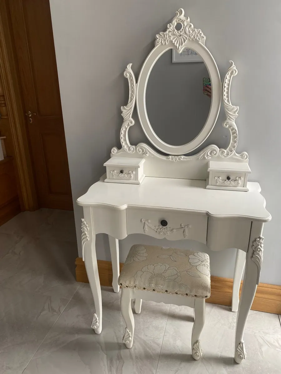 Dressing table , mirror & stool - Image 1
