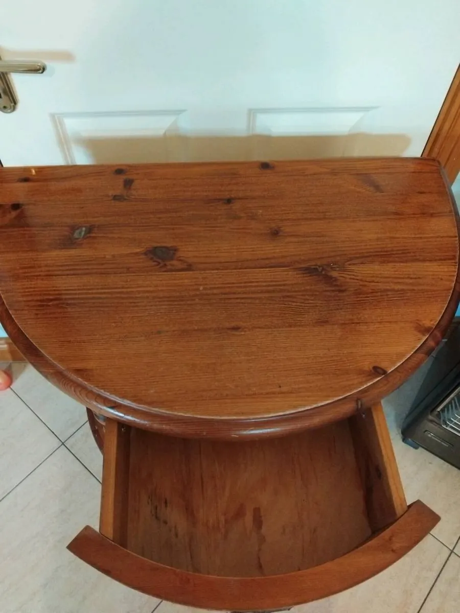 Console Table - Image 3
