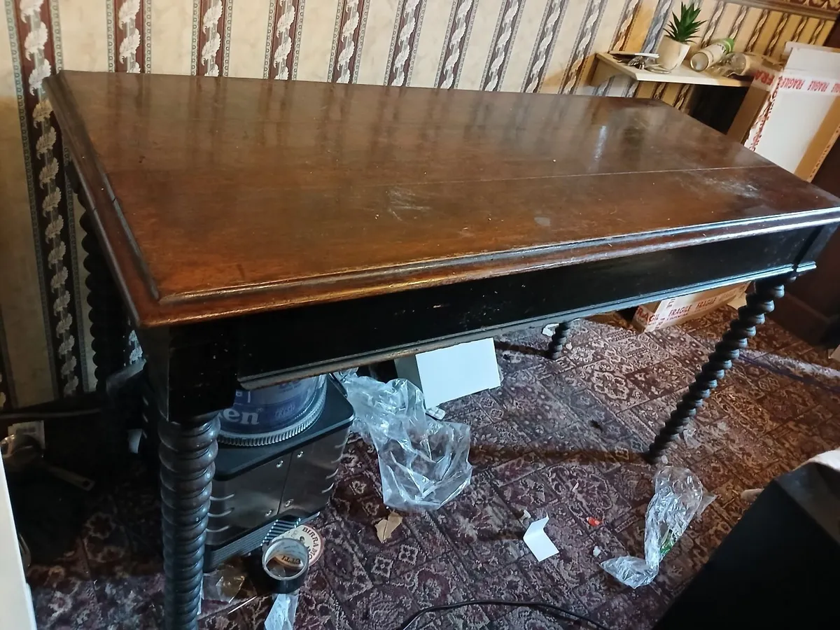Antique furniture - Image 1