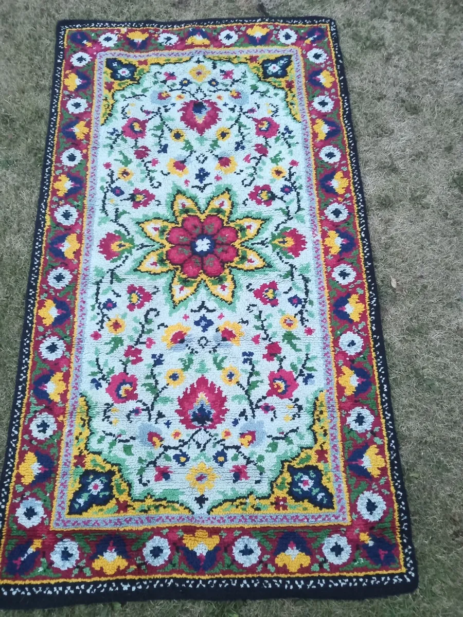 Rug - Image 1