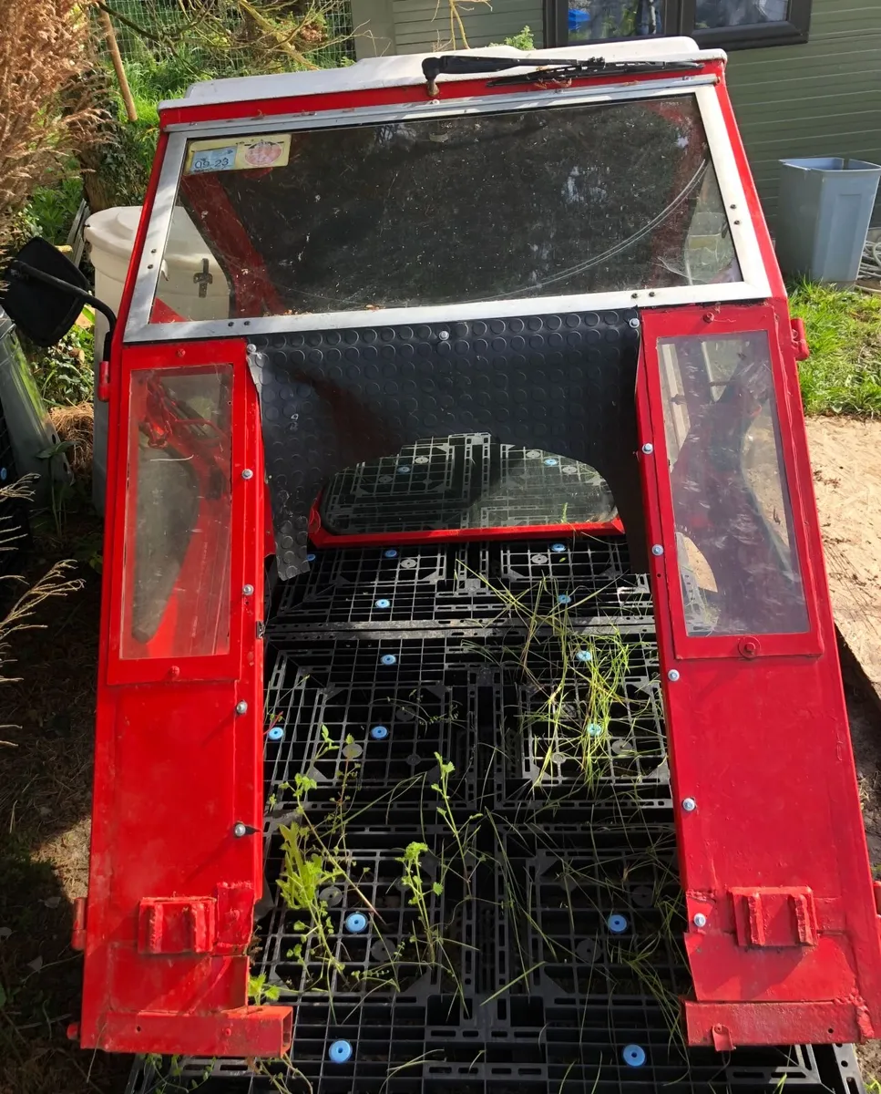 Massey Ferguson Cab - Image 2