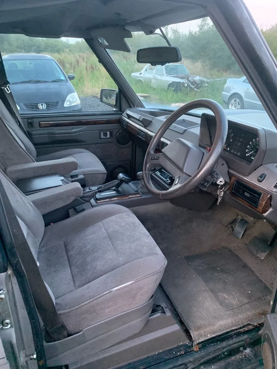 Range Rover - Image 3