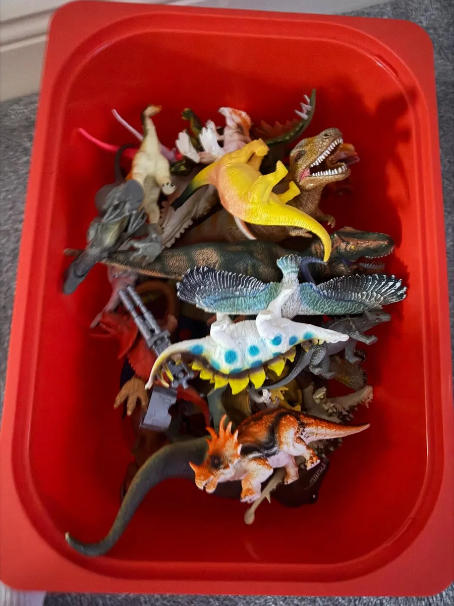 Plastic Kids dinosaurs - Image 3
