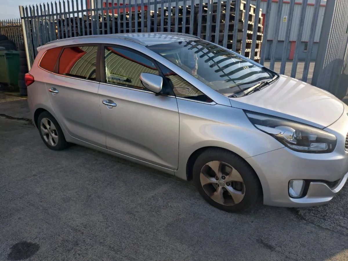 2013 Kia Carens 1.7 crdi all parts - Image 3