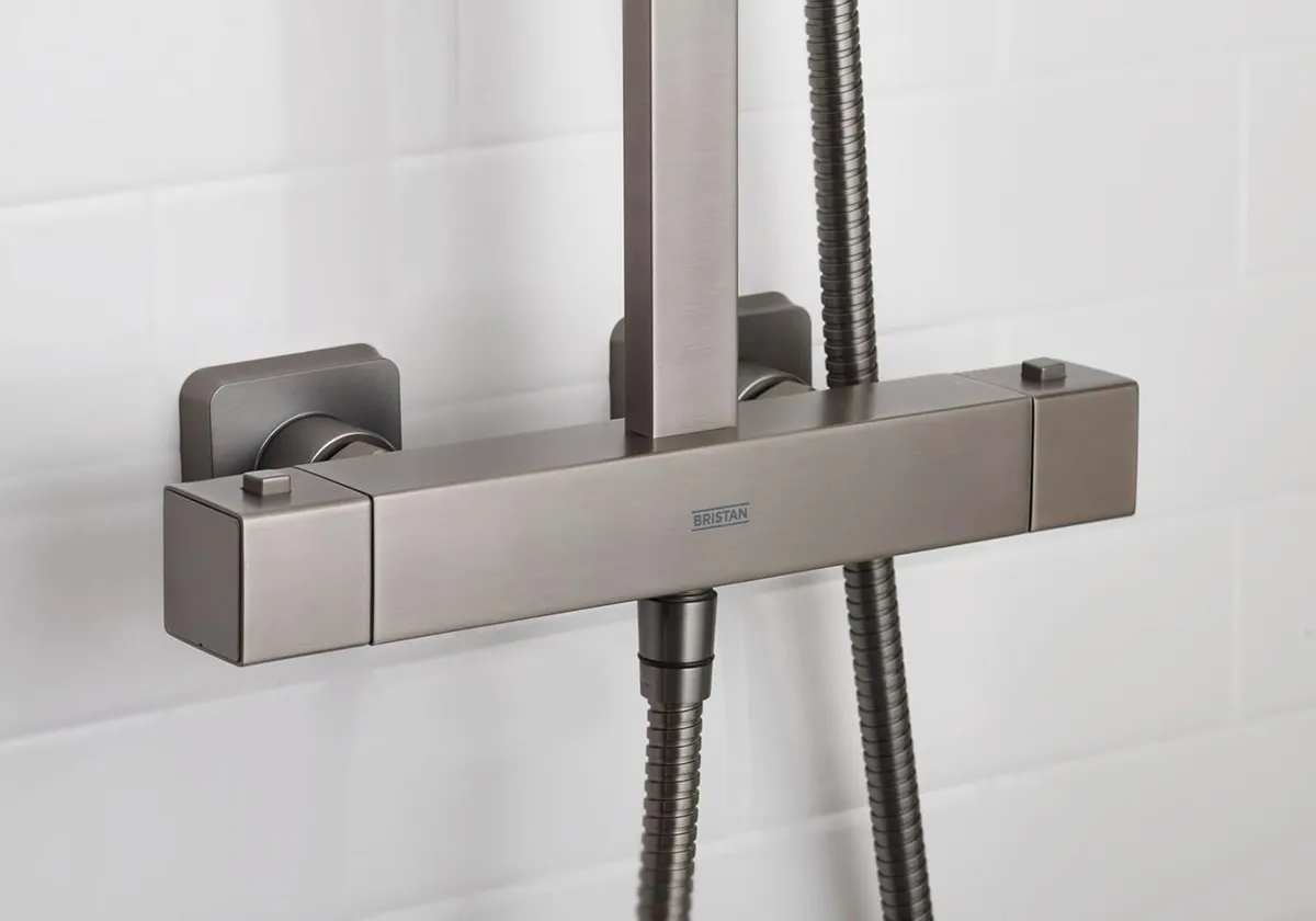 Quadrato Thermostatic Diverter Square Bar Mixer - Image 3
