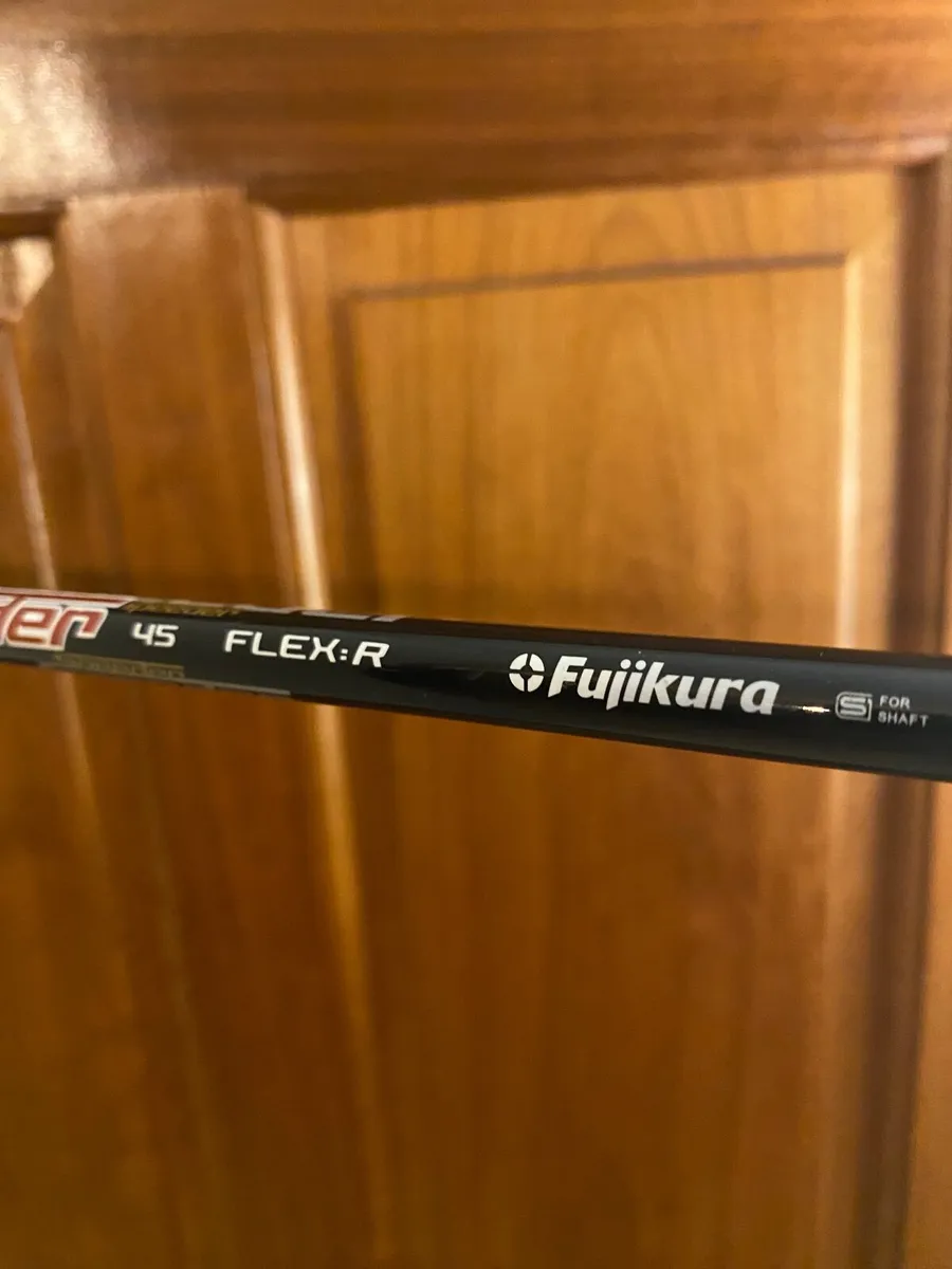 Taylormade R9 Supertri 10.5 Degree Reg New Shaft - Image 3