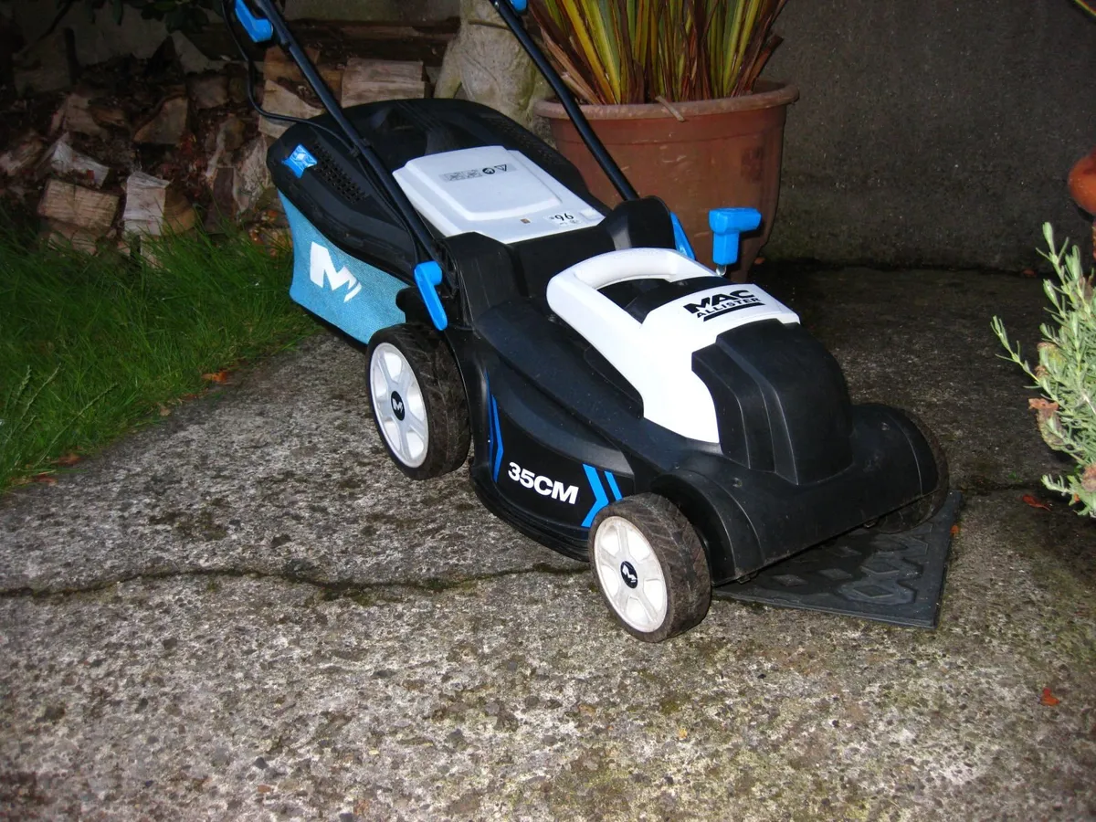 Mac.Allister Electric Lawnmower. - Image 4
