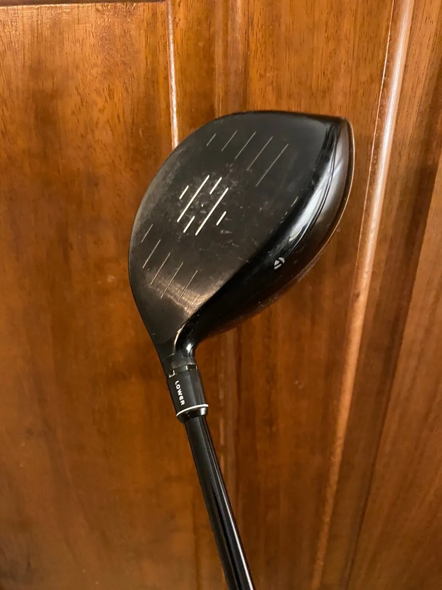 Taylormade R9 Supertri 10.5 Degree Reg New Shaft - Image 2