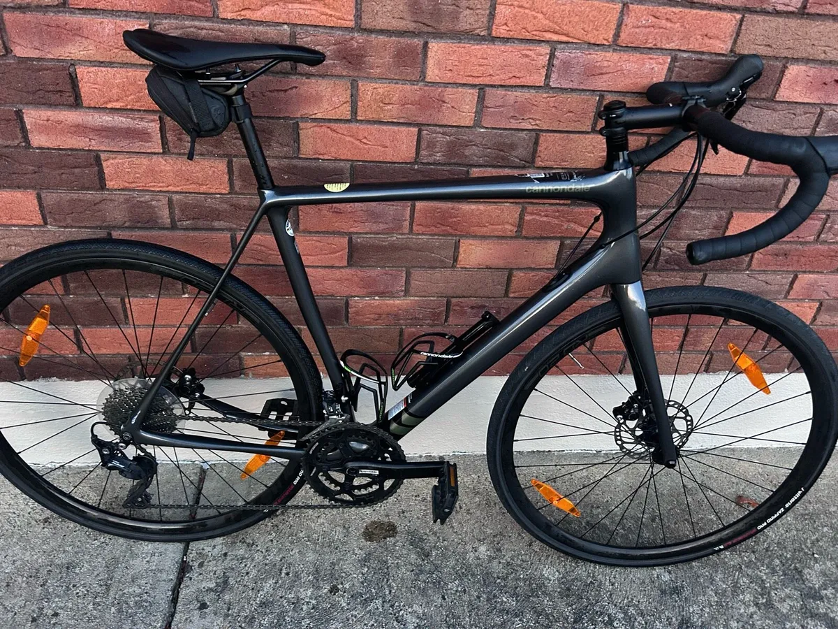 Cannondale Synapse 105 Disc Carbon 2022 (used once - Image 2