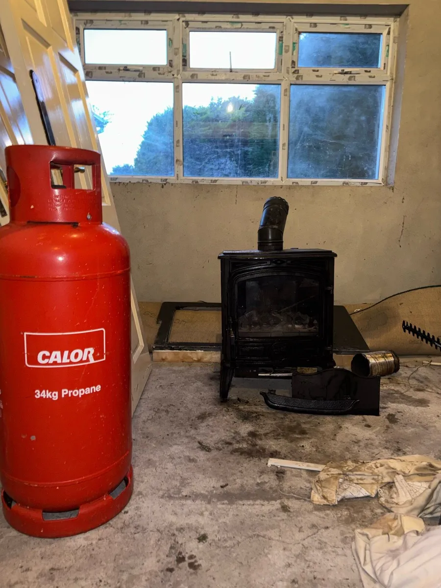 Vintage EFEL Harmony Cast-Iron Oil Stove - Image 4